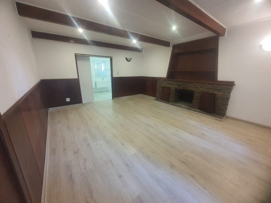 To Let 3 Bedroom Property for Rent in Beacon Bay Eastern Cape